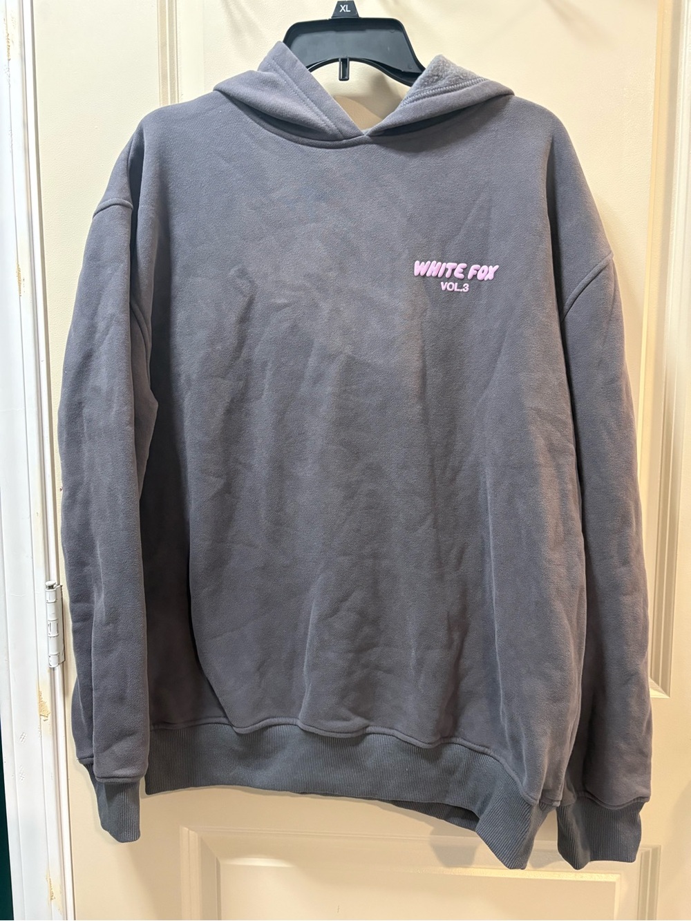 White Fox VOL.3 Women’s Gray Hoodie Sweatshirt & Sweatpants Set